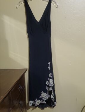Black Floral-Trim V-Neck Women's Dress